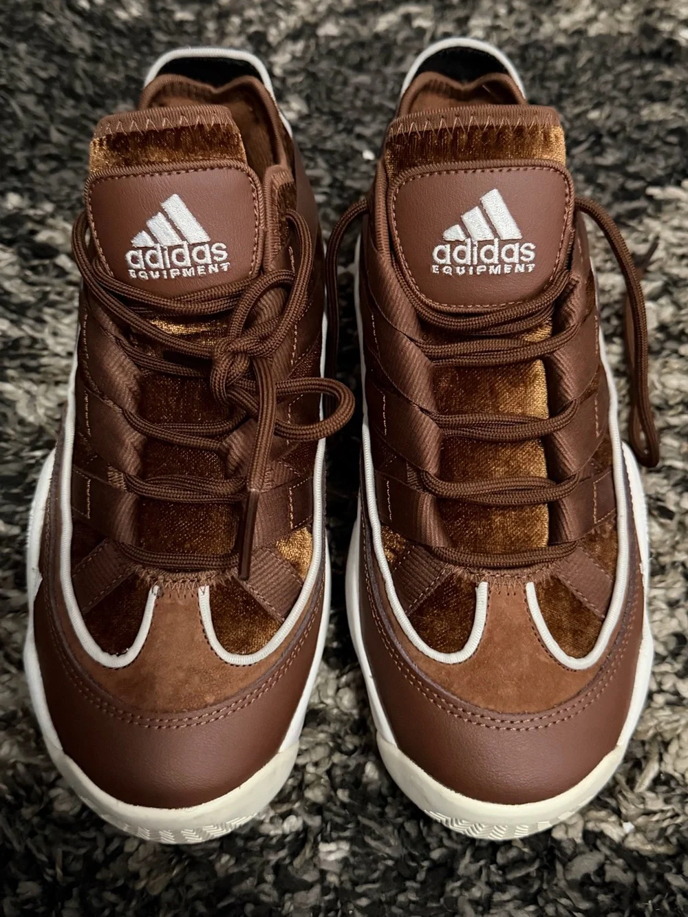 adidas stylish sneakers
